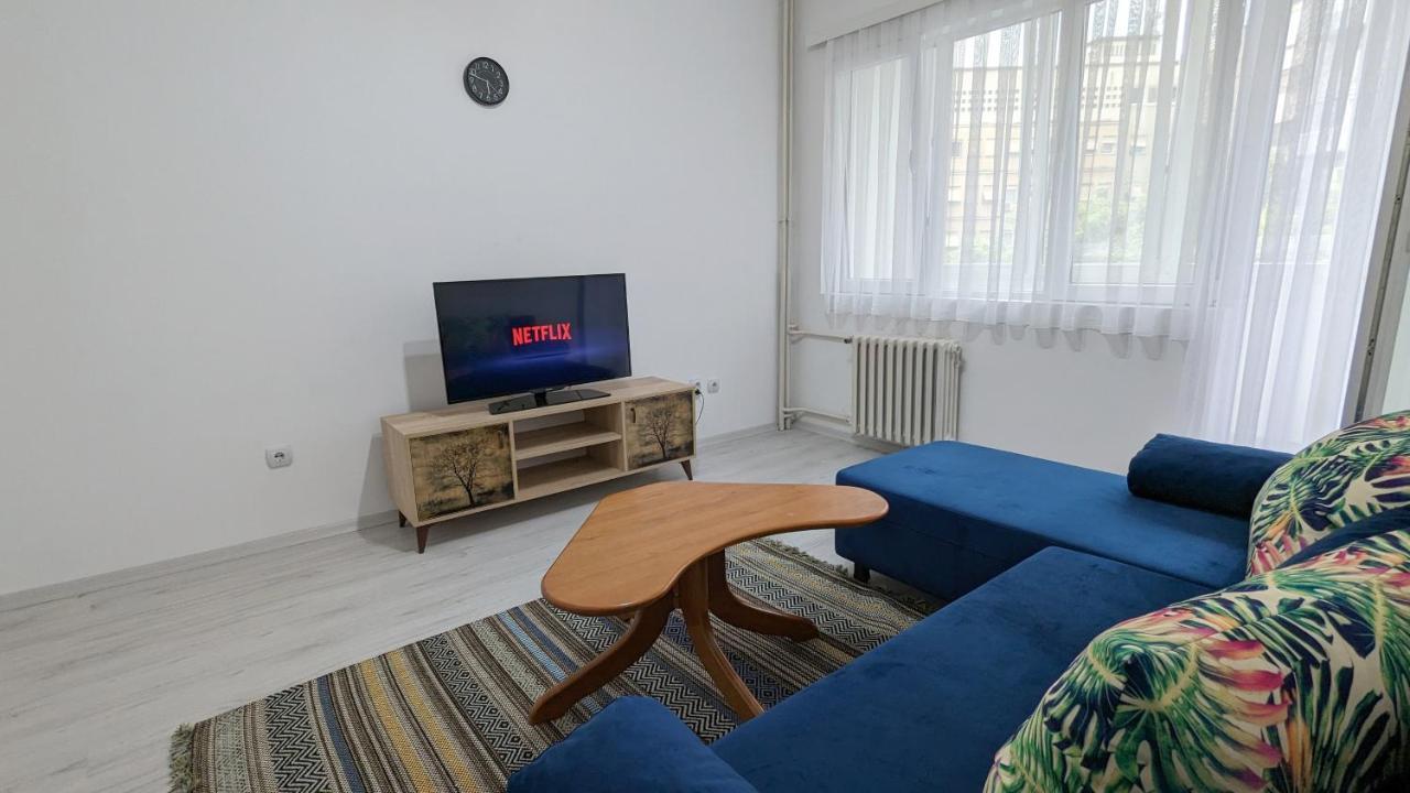 Main Square Apartment - Скопие Екстериор снимка
