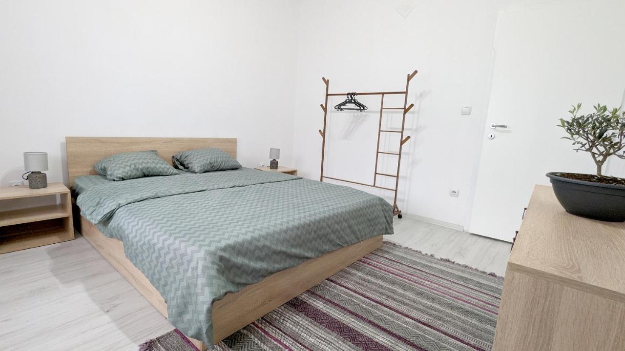 Main Square Apartment - Скопие Екстериор снимка